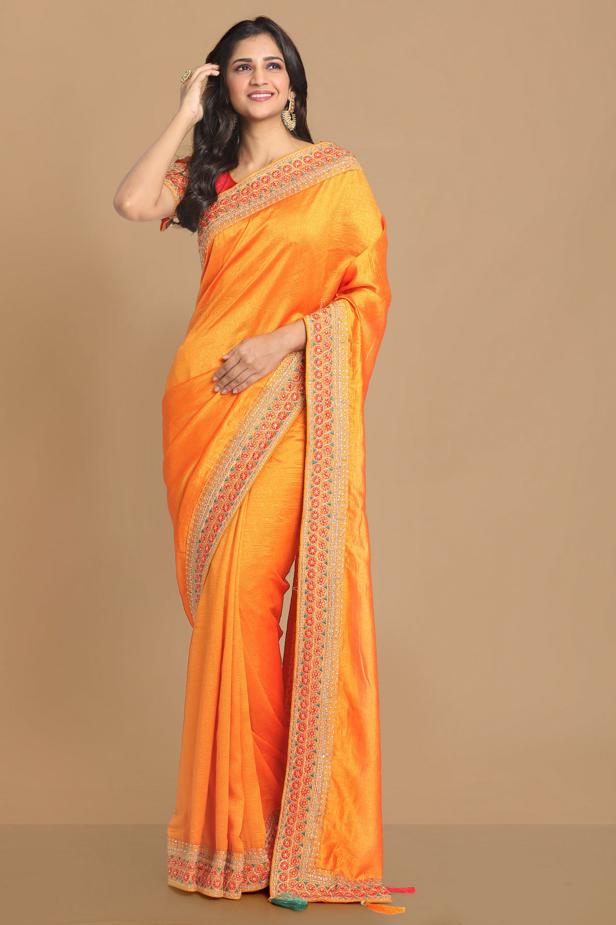 alt message - Mohey Women Mustard Yellow Embroidered Saree image number 0